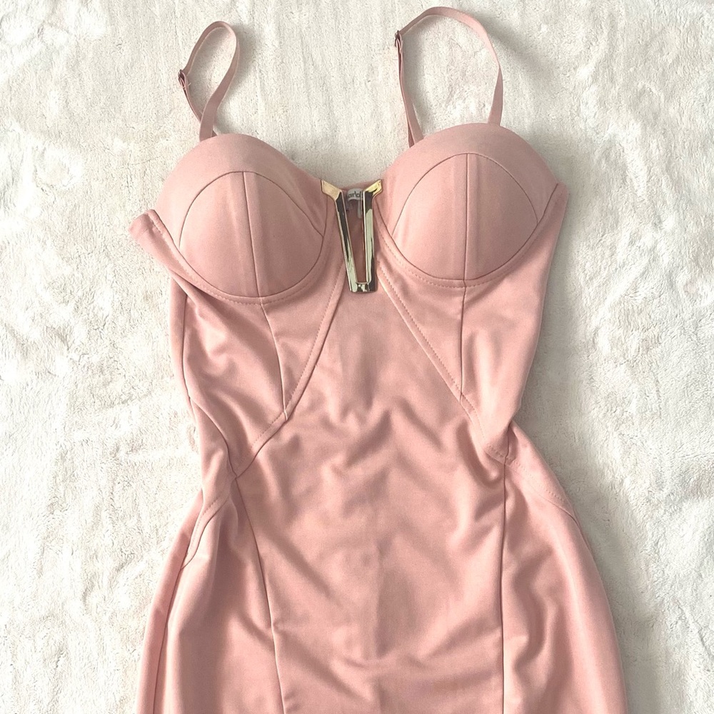Blush pink mini